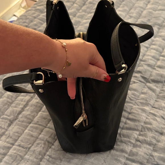 Kate Spade Classic Black Shoulder Bag w/ Wallet - Picture 9 of 13